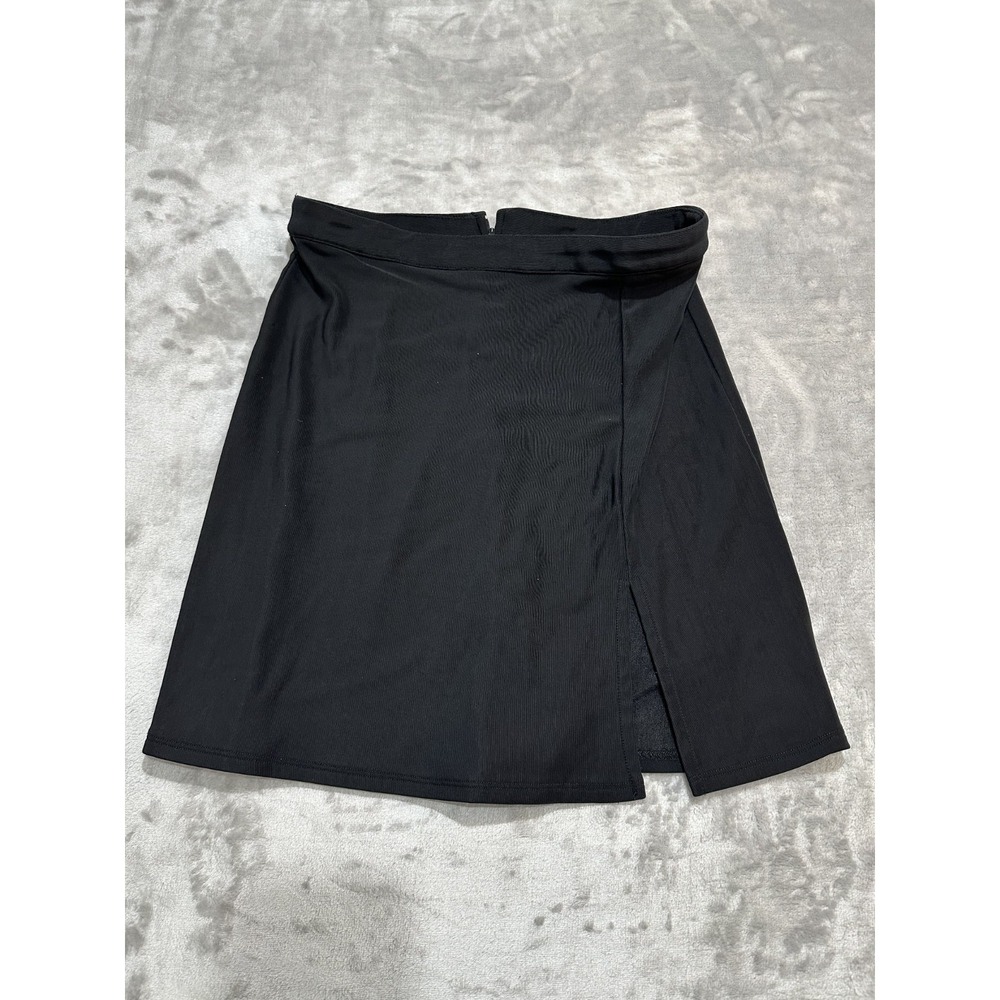 BCBG Mini Skirt Women's Size 12‎ Solid Black Front Slit 1/4 Rear Zipper  EUC